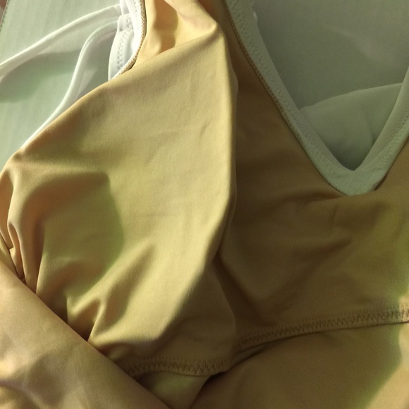 Allihop Floral-Embroidered One-Piece Swimsuit - Picture 5 of 6